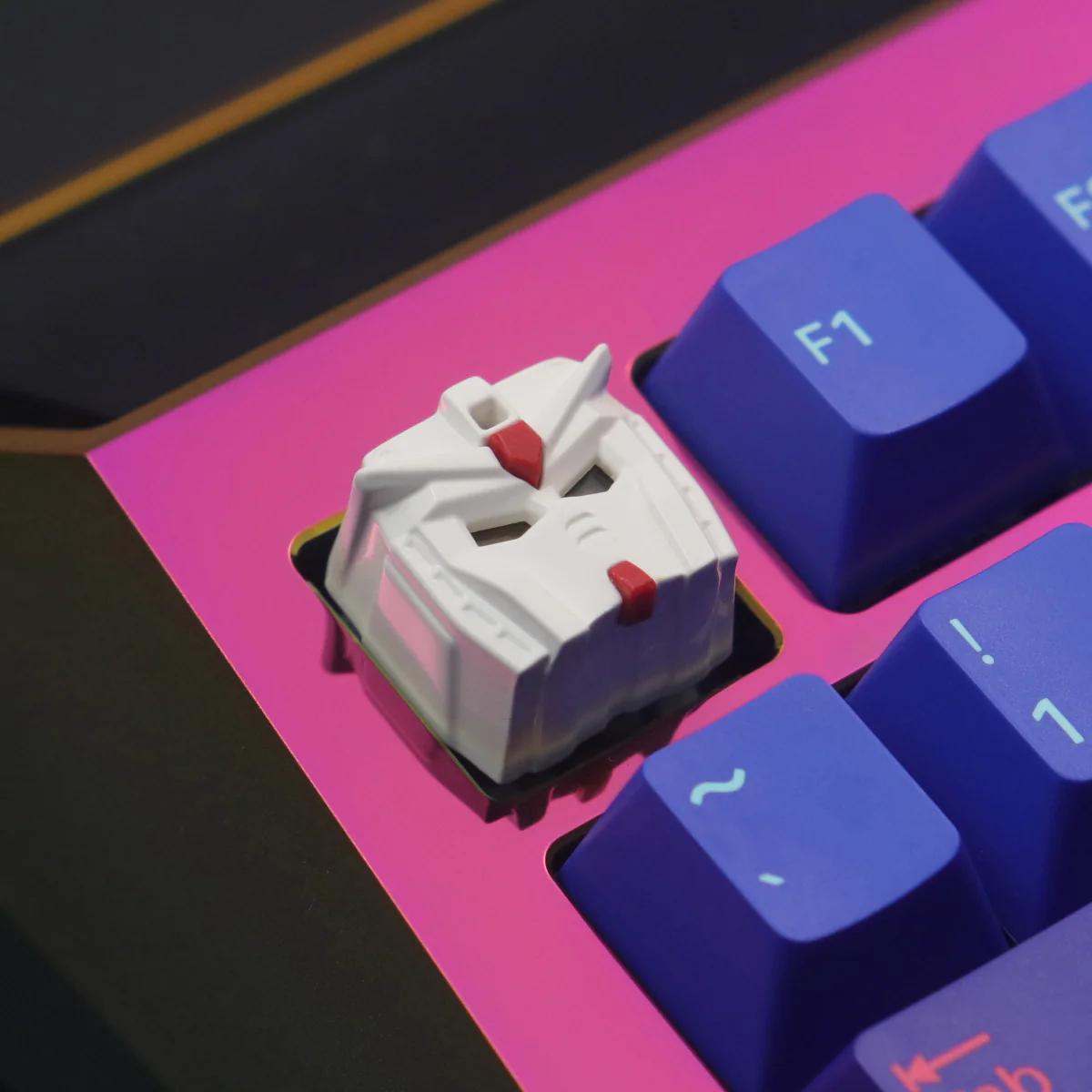 RX-78-2 Gundam Alloy Artisan Keycap with Backlit Glow